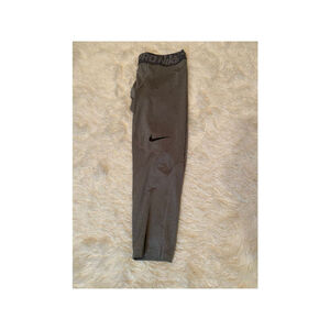 Men’s Nike Pro Dri-FIT Gray Cropped Compression Leggings - Size XL (EUC)